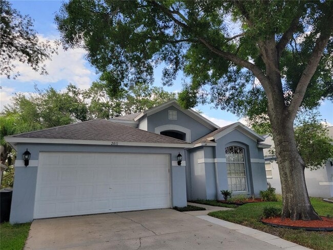 2011 Cattleman Dr in Brandon, FL - Building Photo - Building Photo