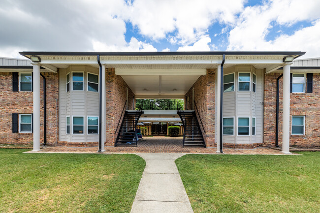 Courtyard Apartments at Cordova