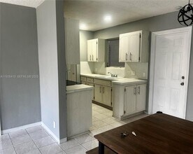 2641 Polk St in Hollywood, FL - Building Photo - Building Photo