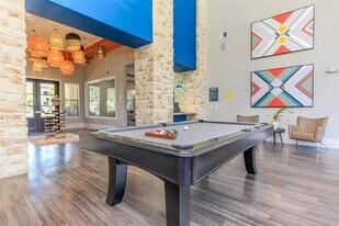 7828 Pat Booker Rd in Live Oak, TX - Building Photo