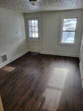 610 Short St, Unit 610 Short Street in Clairton, PA - Foto de edificio - Building Photo