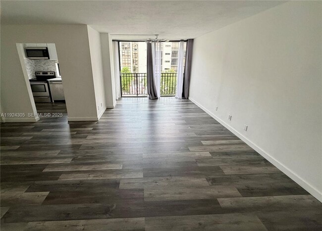 property at 16909 N Bay Rd