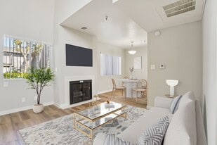 Lemoli Apartments in Hawthorne, CA - Building Photo