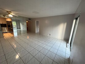 5731 NW 37th St in Virginia Gardens, FL - Building Photo