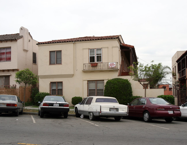 1449-1457 Cedar Ave in Long Beach, CA - Foto de edificio - Building Photo