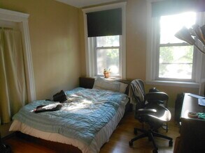 40 Chester St, Unit 6 in Boston, MA - Foto de edificio - Building Photo