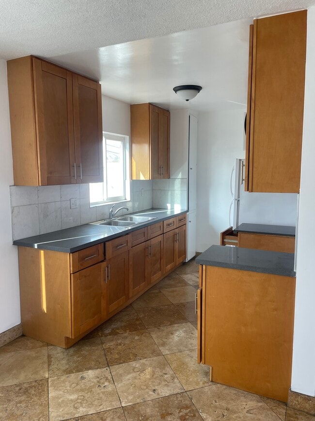 4247 W Slauson Ave, Unit 5117 in Los Angeles, CA - Foto de edificio - Building Photo