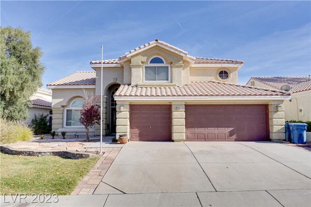 8958 Sierra Palms Way in Henderson, NV - Foto de edificio