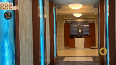 138 Espl E Espl E in North Vancouver, BC - Building Photo - Building Photo