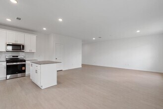 24656 Monarch Forest Dr in Porter, TX - Building Photo - Building Photo