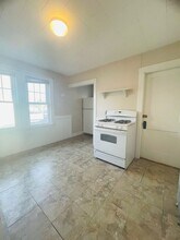 16 Templeton Pkwy in Watertown, MA - Building Photo - Building Photo