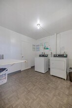 5300 NE 24th Ter in Fort Lauderdale, FL - Foto de edificio - Building Photo