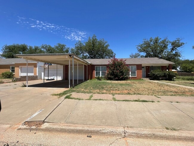 property at 1002 N 17th St