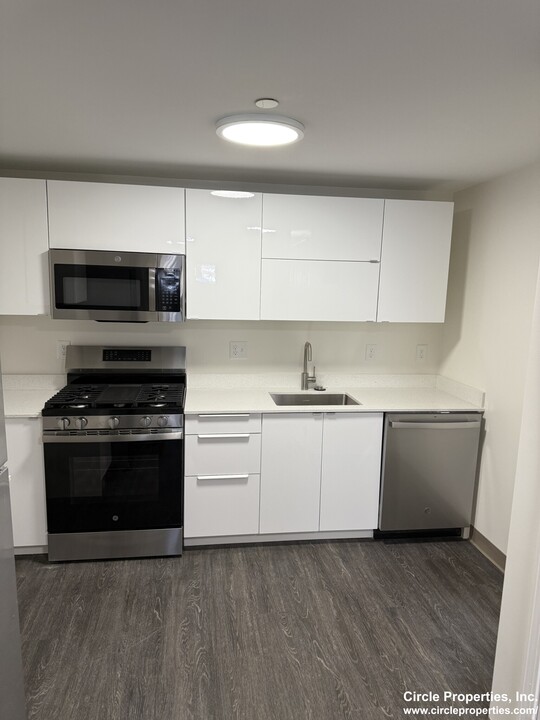 22 Darling St, Unit 1 in Boston, MA - Building Photo