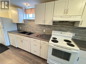 57 Berkindale Dr in Hamilton, ON - Building Photo - Building Photo