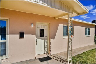 5917 Brazos Ave in El Paso, TX - Building Photo - Building Photo