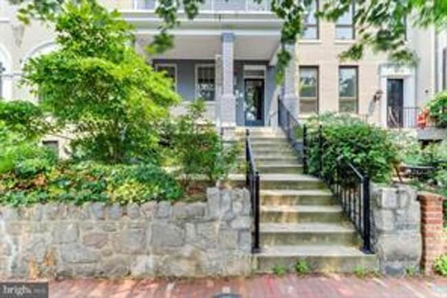 property at 1321 21st St NW