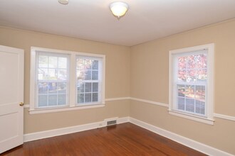 125 Rosedale Cir in Winston-Salem, NC - Building Photo - Building Photo
