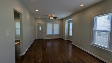 821 Lake St in Hobart, IN - Building Photo - Building Photo