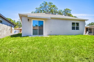 1536 Scranton Ave in Clearwater, FL - Building Photo - Building Photo