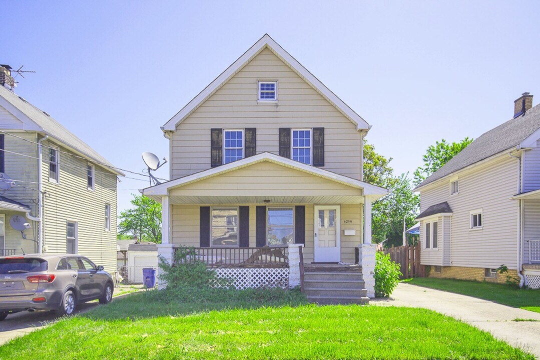 4259 W 21st St in Cleveland, OH - Building Photo