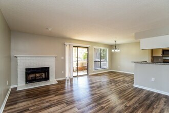 7906 Greenside Ct in Charlotte, NC - Building Photo - Building Photo