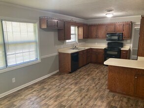 206 Eastland Dr in Smyrna, TN - Building Photo - Building Photo