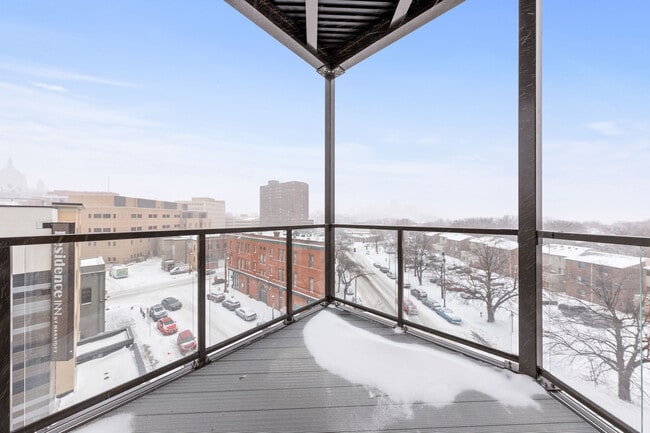 Alvera in St. Paul, MN - Foto de edificio - Building Photo