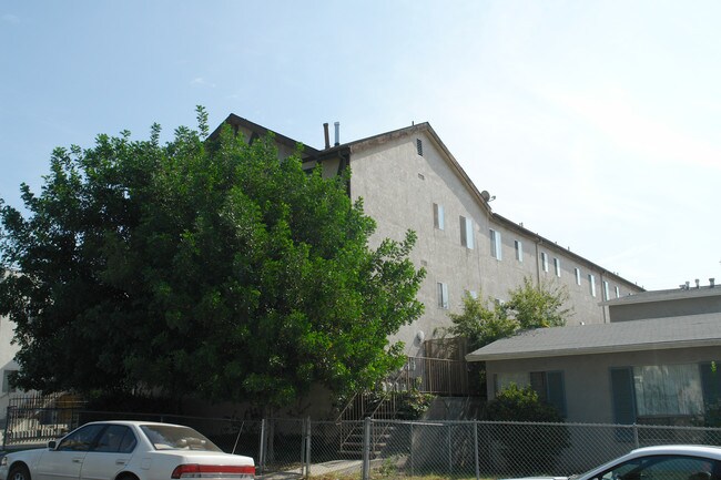 3344 Andrita St in Los Angeles, CA - Building Photo - Building Photo
