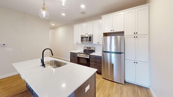 Carden Springs in Normal, IL - Building Photo