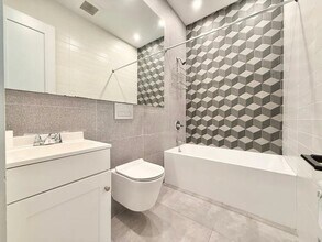 Furnished room/NOT APARTMENT in Brooklyn, NY - Building Photo - Building Photo