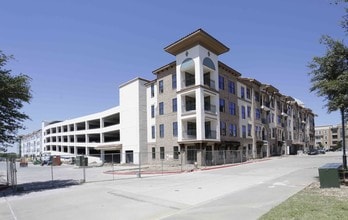 Ravello Stonebriar in Frisco, TX - Foto de edificio - Building Photo
