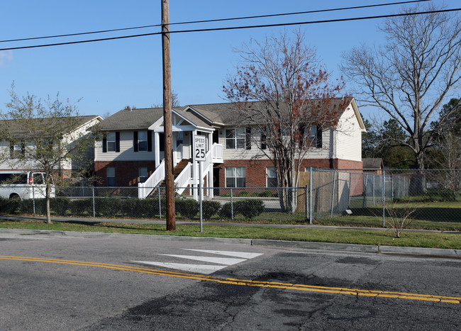 605-609 Nixon St in Wilmington, NC - Building Photo - Building Photo