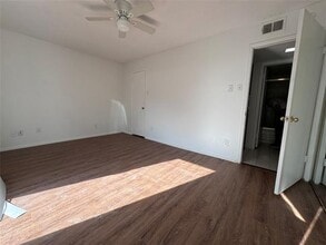 4539 N O'Connor Blvd in Irving, TX - Building Photo - Building Photo