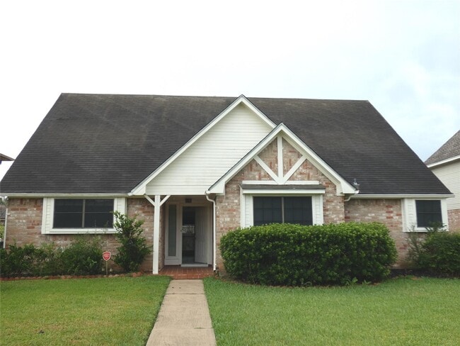 property at 2915 N Blue Meadow Cir