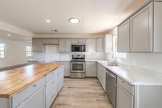 124 La Vega Trail in Weatherford, TX - Building Photo - Building Photo