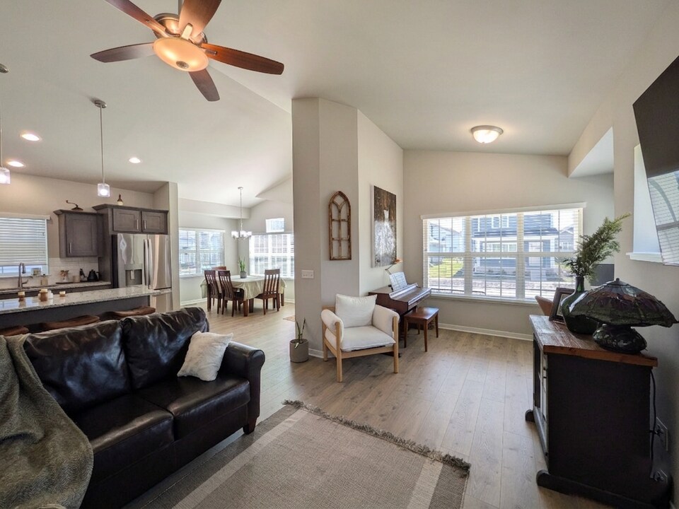 4874 Arugula Rd in Fitchburg, WI - Building Photo