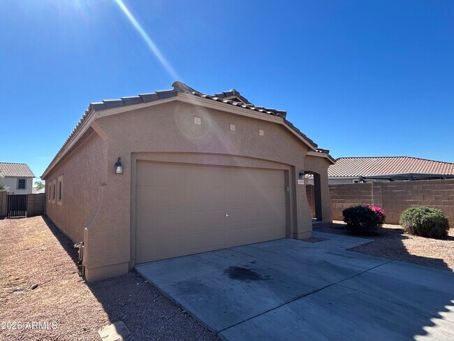 15333 W Cortez St in Surprise, AZ - Building Photo - Building Photo