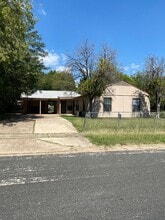 2007 Elkins Ave in Killeen, TX - Building Photo - Building Photo
