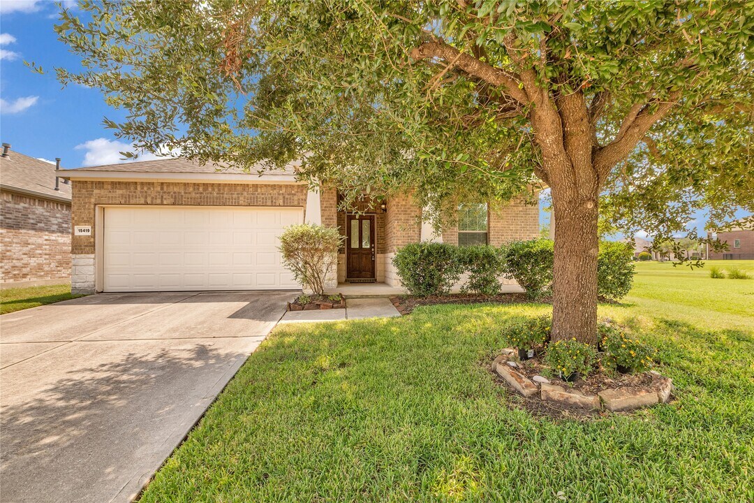 15419 Benson Landing Dr in Cypress, TX - Building Photo