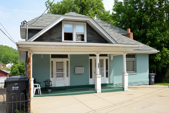 712 Pike St in Covington, KY - Foto de edificio - Building Photo