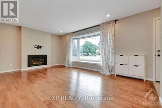25 Epworth Ave in Ottawa, ON - Building Photo - Building Photo