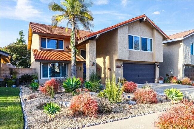 25235 Cinnamon Rd in Lake Forest, CA - Building Photo - Building Photo