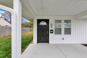 1734 Eastfield Dr N in Columbus, OH - Foto de edificio - Building Photo