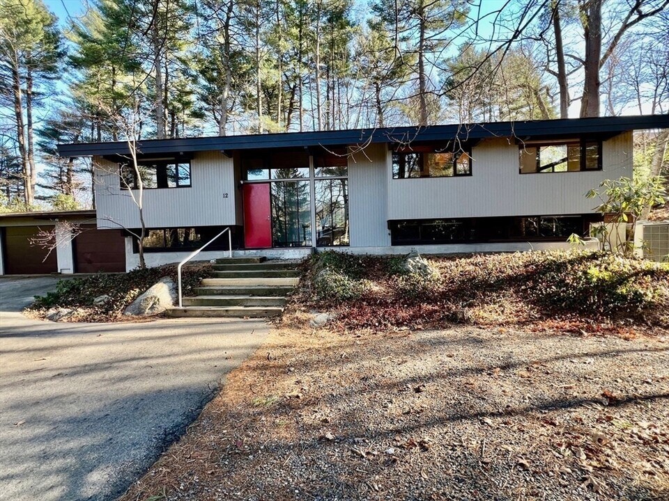 12 White Pine Ln in Lexington, MA - Building Photo