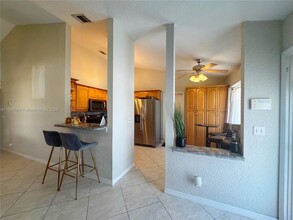 15916 E Wind Cir in Sunrise, FL - Building Photo - Building Photo