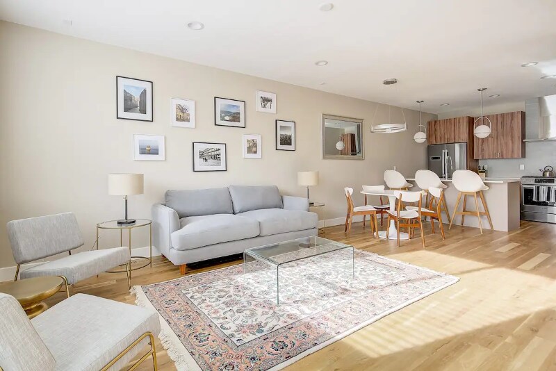 786 Bellaire St in Denver, CO - Building Photo