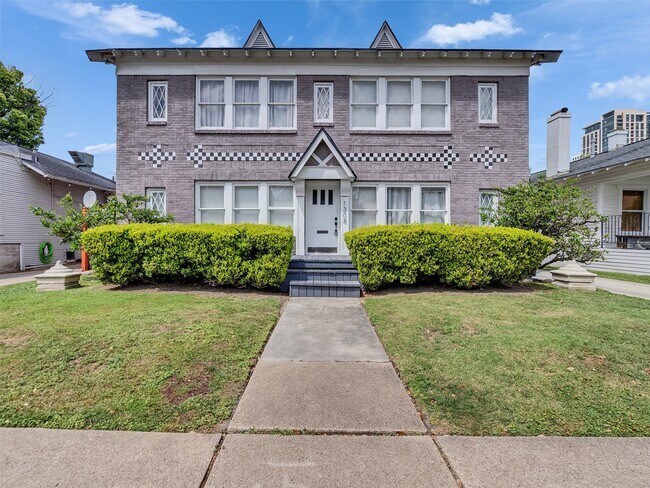 property at 1308 W Alabama St