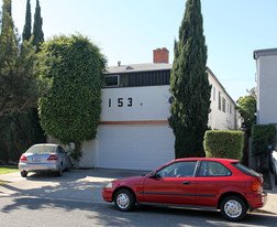 1530 Harvard St Apartments