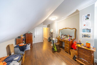 664 Moody St, Unit 2 in Waltham, MA - Building Photo - Building Photo